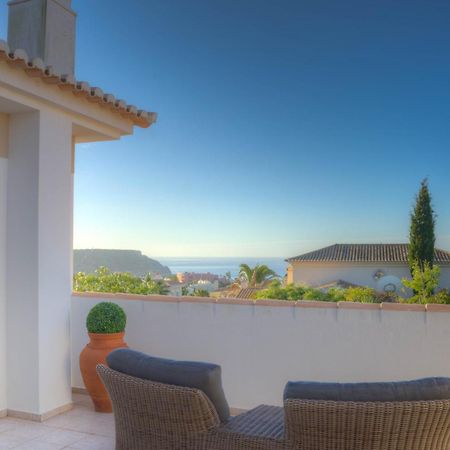Villa Montanha, Luxury Coastal Villa, With Swimming Pool, Loungers And Alfresco Dining, 10 Min Walk To The Beautiful Praia Da Luz Beach, Shops, Bars And Restaurants! Zewnętrze zdjęcie