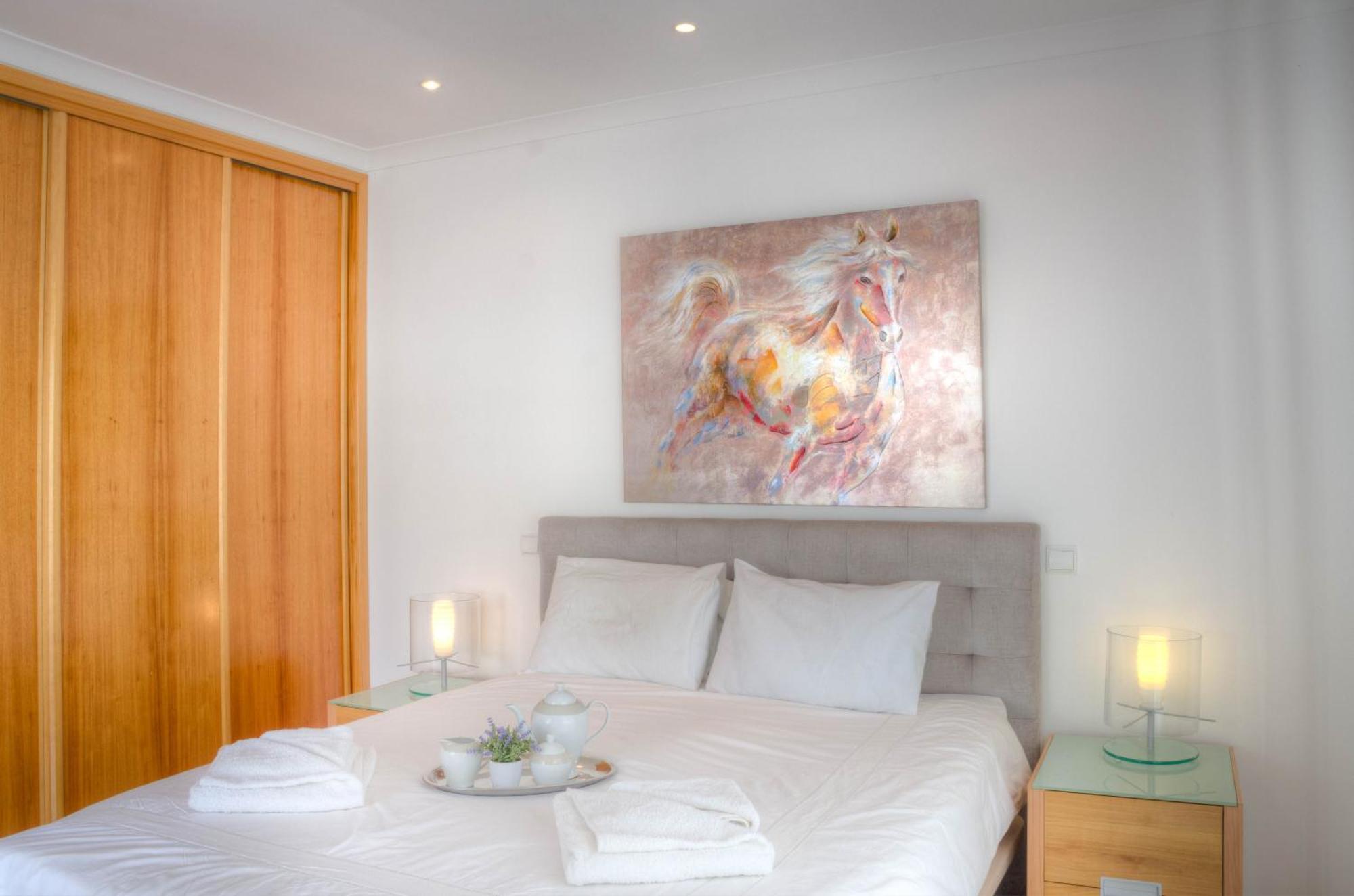 Villa Montanha, Luxury Coastal Villa, With Swimming Pool, Loungers And Alfresco Dining, 10 Min Walk To The Beautiful Praia Da Luz Beach, Shops, Bars And Restaurants! Zewnętrze zdjęcie