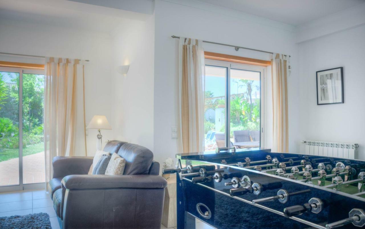 Villa Montanha, Luxury Coastal Villa, With Swimming Pool, Loungers And Alfresco Dining, 10 Min Walk To The Beautiful Praia Da Luz Beach, Shops, Bars And Restaurants! Zewnętrze zdjęcie